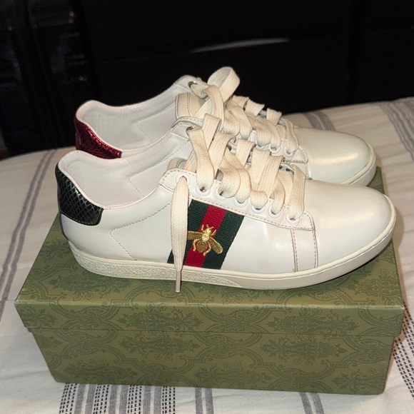 Designer inspired sneakers - Picture 1 of 9